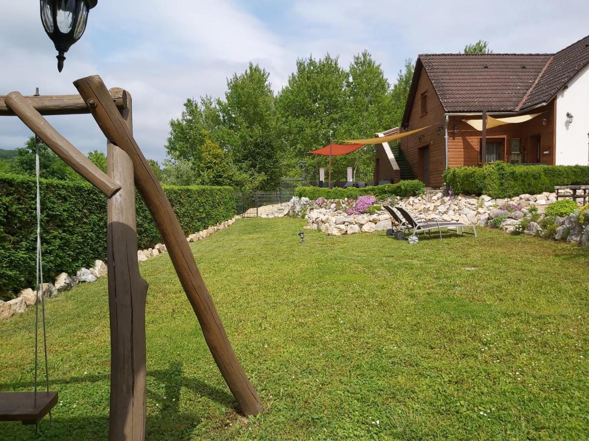 Kovacsszenaja Vendeghaz Villa Exterior photo